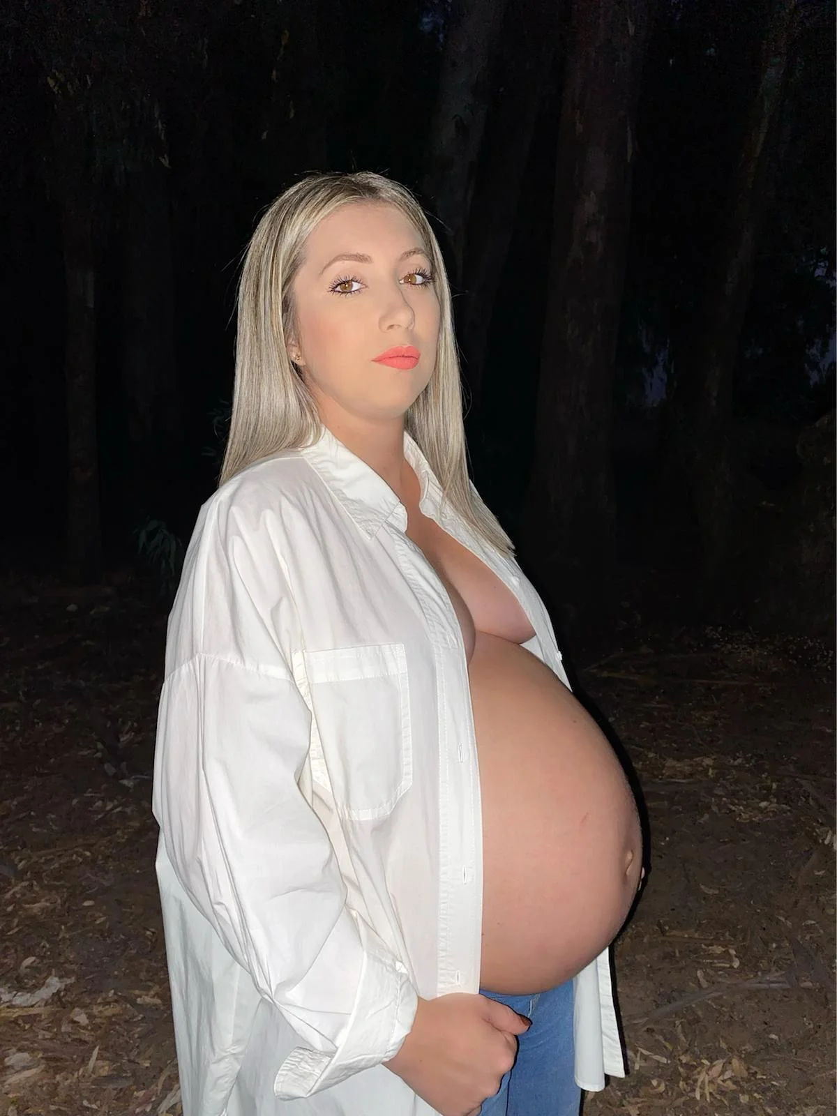 Sesión maternidad exterior campo