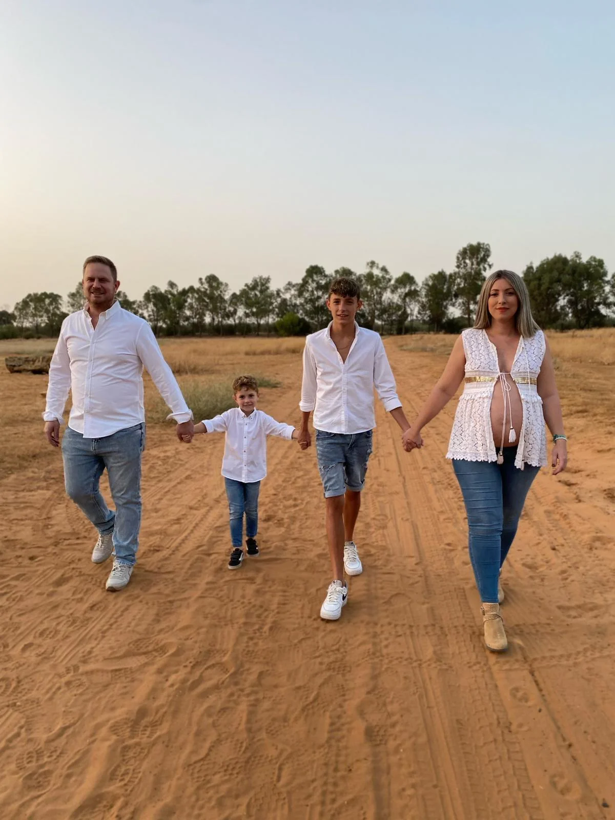 Retrato maternidad embarazada perfil sesión